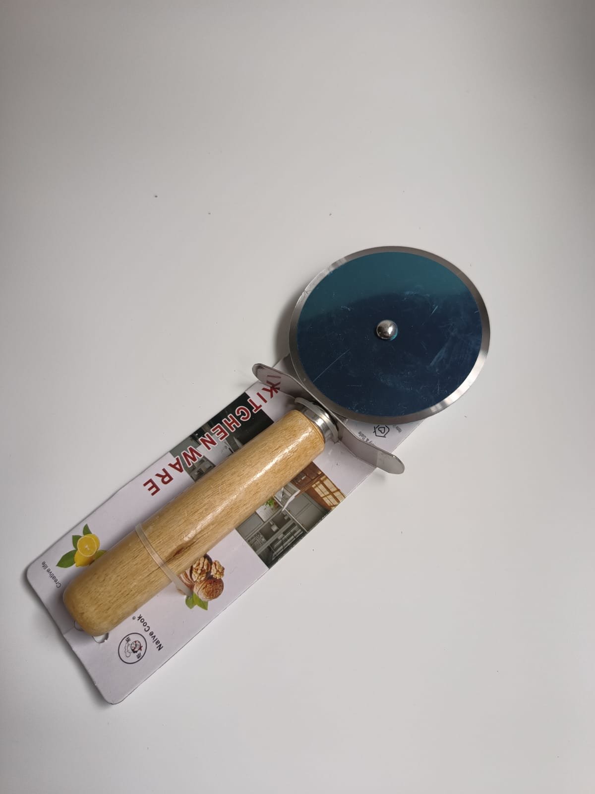 Cortador de pizza mango de madera en blister